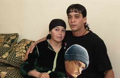 Besuch bei der Mutter-4 09415500